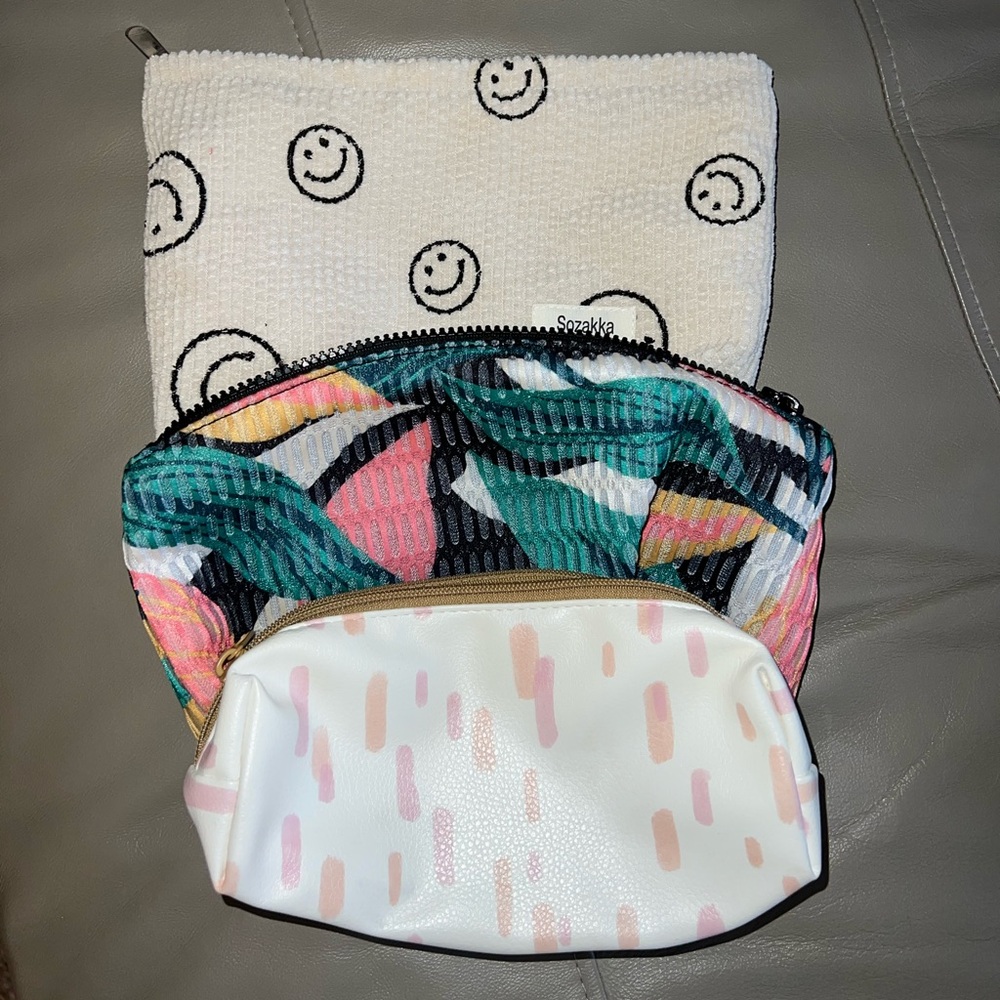 Set of 3 bags/pouches